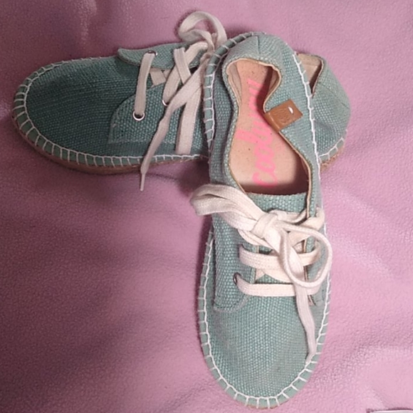 Ladies shoes - Picture 2 of 3